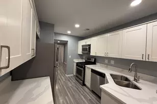 274 Sheffield Dr, Schaumburg, IL 60194 - Photo 4