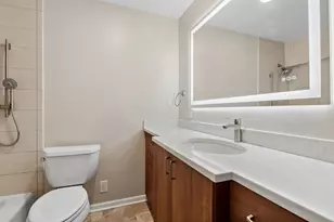 5455 N Sheridan Rd, Chicago, IL 60640 - Photo 14