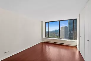 5455 N Sheridan Rd, Chicago, IL 60640 - Photo 8