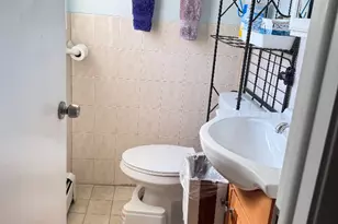 551 Carlysle Dr, Clarendon Hills, IL 60514 - Photo 8