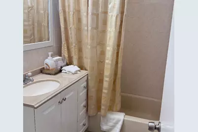 551 Carlysle Drive #2, Clarendon Hills, IL 60514 - Photo 10