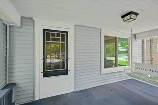 1209 W Church St, Champaign, IL 61821 - Photo 4