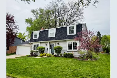 961 N Topanga Drive, Palatine, IL 60074 - Photo 1