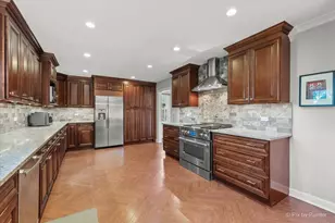 961 N Topanga Ave, Palatine, IL 60074 - Photo 4