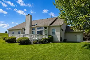 25410 W Latham Ct, Plainfield, IL 60585 - Photo 2