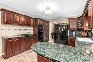 21W325 Sunnyside Dr, Itasca, IL 60143 - Photo 20