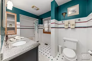 21W325 Sunnyside Dr, Itasca, IL 60143 - Photo 40