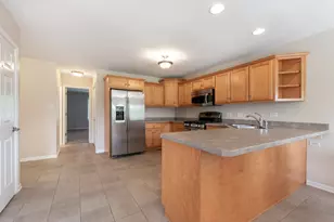 17977 Lochwood Pl, Tinley Park, IL 60487 - Photo 8