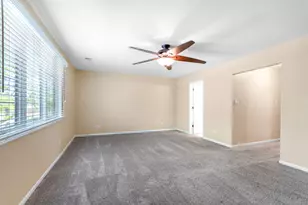 17977 Lochwood Pl, Tinley Park, IL 60487 - Photo 12