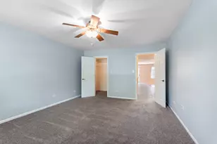 17977 Lochwood Pl, Tinley Park, IL 60487 - Photo 16