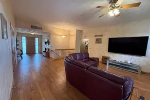 6518 Broadcast Pkwy, Loves Park, IL 61111 - Photo 4