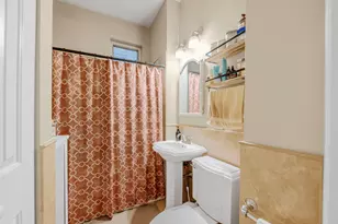 3722 N Bosworth Ave, Chicago, IL 60613 - Photo 38