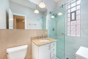 3722 N Bosworth Ave, Chicago, IL 60613 - Photo 30
