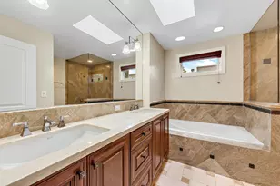 3722 N Bosworth Ave, Chicago, IL 60613 - Photo 10