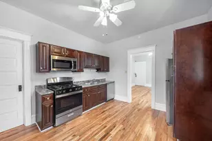 3722 N Bosworth Ave, Chicago, IL 60613 - Photo 20