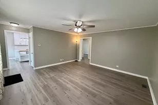 9125 S 51st Ave, Oak Lawn, IL 60453 - Photo 8