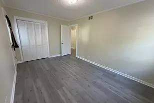9125 S 51st Ave, Oak Lawn, IL 60453 - Photo 14