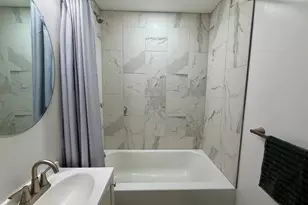 9125 S 51st Ave, Oak Lawn, IL 60453 - Photo 16