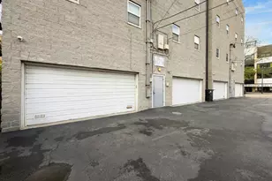 2352 W Bloomingdale Ave, Chicago, IL 60647 - Photo 26