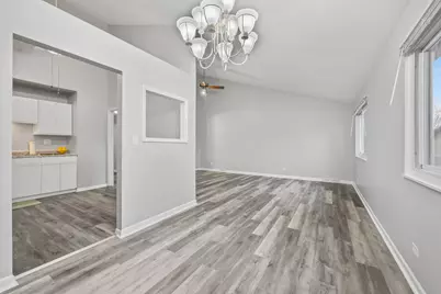 73 Century Drive, Roselle, IL 60172 - Photo 8