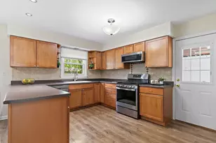 18 Jennifer Ln, Dekalb, IL 60115 - Photo 10