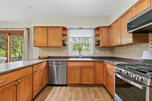 18 Jennifer Ln, Dekalb, IL 60115 - Photo 12