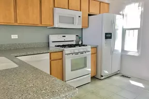 241 Shadybrook Ln, Aurora, IL 60504 - Photo 6
