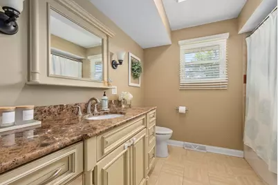 9025 Kathy Court, Orland Park, IL 60462 - Photo 12