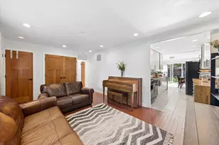 1205 S Chase St, Wheaton, IL 60189 - Photo 2