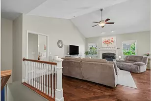 104 Sunflower St, Savoy, IL 61874 - Photo 4