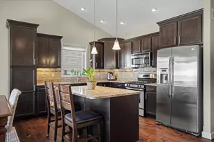 104 Sunflower St, Savoy, IL 61874 - Photo 8