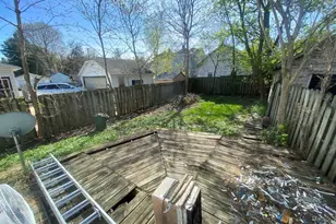 1216 S Rotzler Ave, Freeport, IL 61032 - Photo 14
