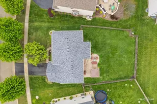 703 Fairfield Dr, Oswego, IL 60543 - Photo 22