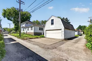 807 Farragut Pl, Joliet, IL 60435 - Photo 48