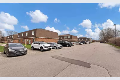 103 Harbor Drive #A, Oswego, IL 60543 - Photo 2