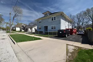 545 Hammond Ave, Aurora, IL 60506 - Photo 4