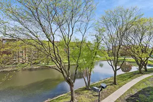 8100 W Foster Ln, Niles, IL 60714 - Photo 20