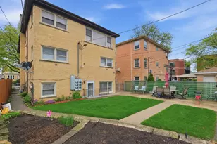 2741 N 75th Ct, Elmwood Park, IL 60707 - Photo 12
