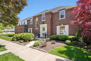 601 S Brainard Ave, La Grange, IL 60525 - Photo 2