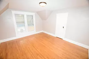 338 Marion Ave, Aurora, IL 60505 - Photo 8