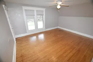 338 Marion Ave, Aurora, IL 60505 - Photo 4