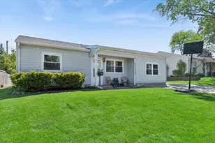 411 Tallman Ave, Romeoville, IL 60446 - Photo 2