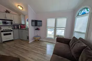 96 Fossil Ridge Rd, Wilmington, IL 60481 - Photo 2