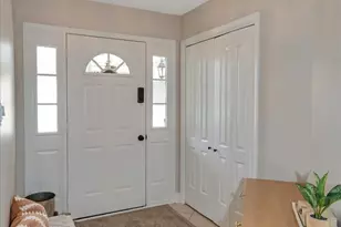 8590 Tullamore Dr, Tinley Park, IL 60487 - Photo 2