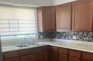 15202 Meadow Ln, Dolton, IL 60419 - Photo 10