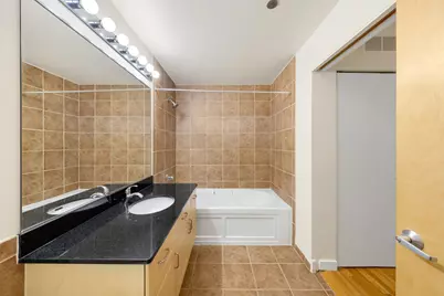 1720 S Michigan Avenue #2404, Chicago, IL 60616 - Photo 12