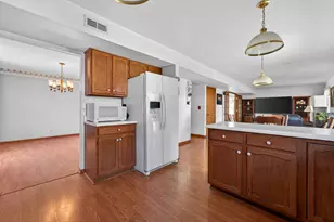 1868 Pastoral Ln, Hanover Park, IL 60133 - Photo 8