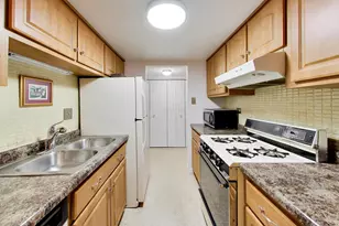 500 Redondo Dr, Downers Grove, IL 60516 - Photo 8