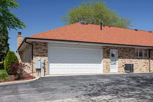 7520 W Willowood Ct, Orland Park, IL 60462 - Photo 26