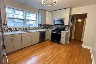5717 N St Louis Ave, Chicago, IL 60659 - Photo 16